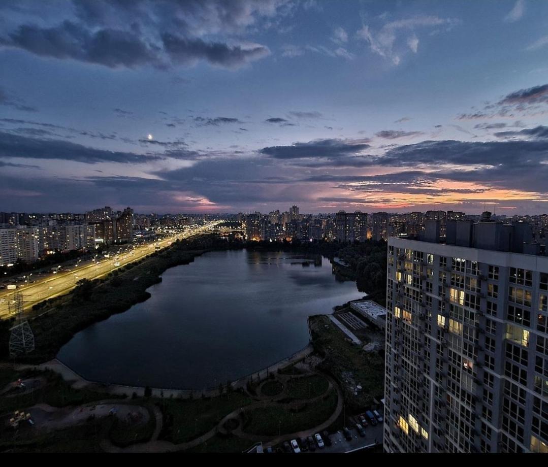 Your Apartment Kharkivska Kiev Luaran gambar